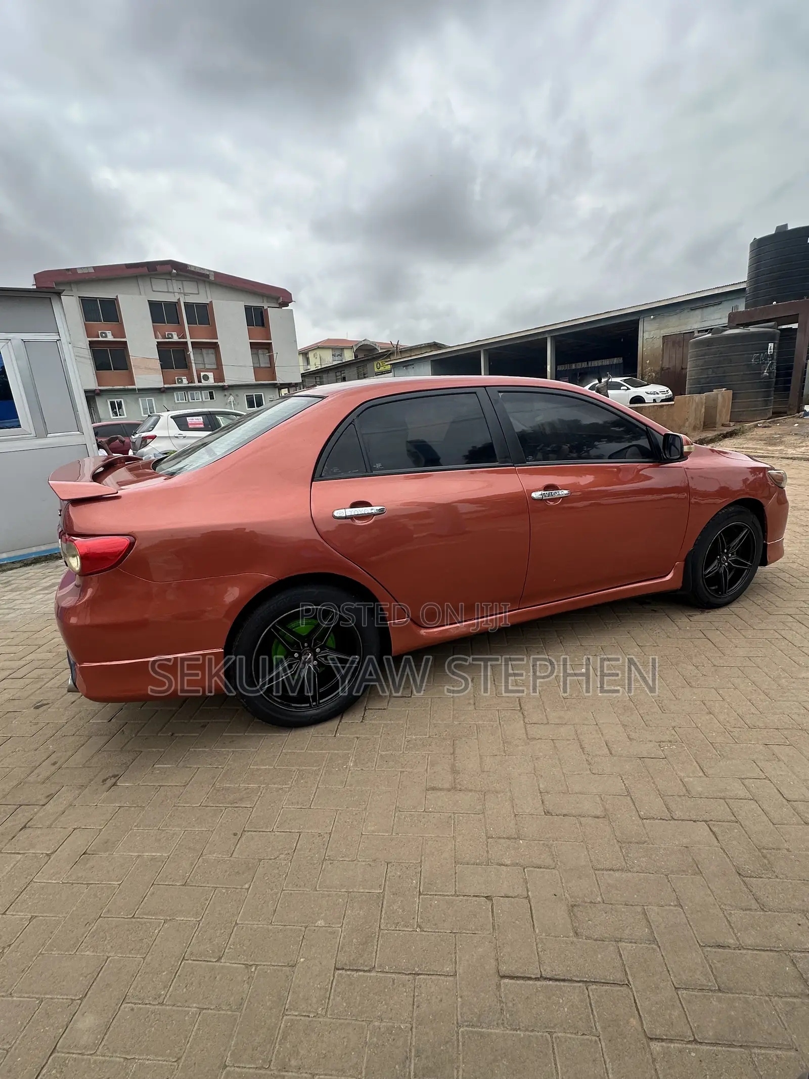 Toyota Corolla 2013 Orange
