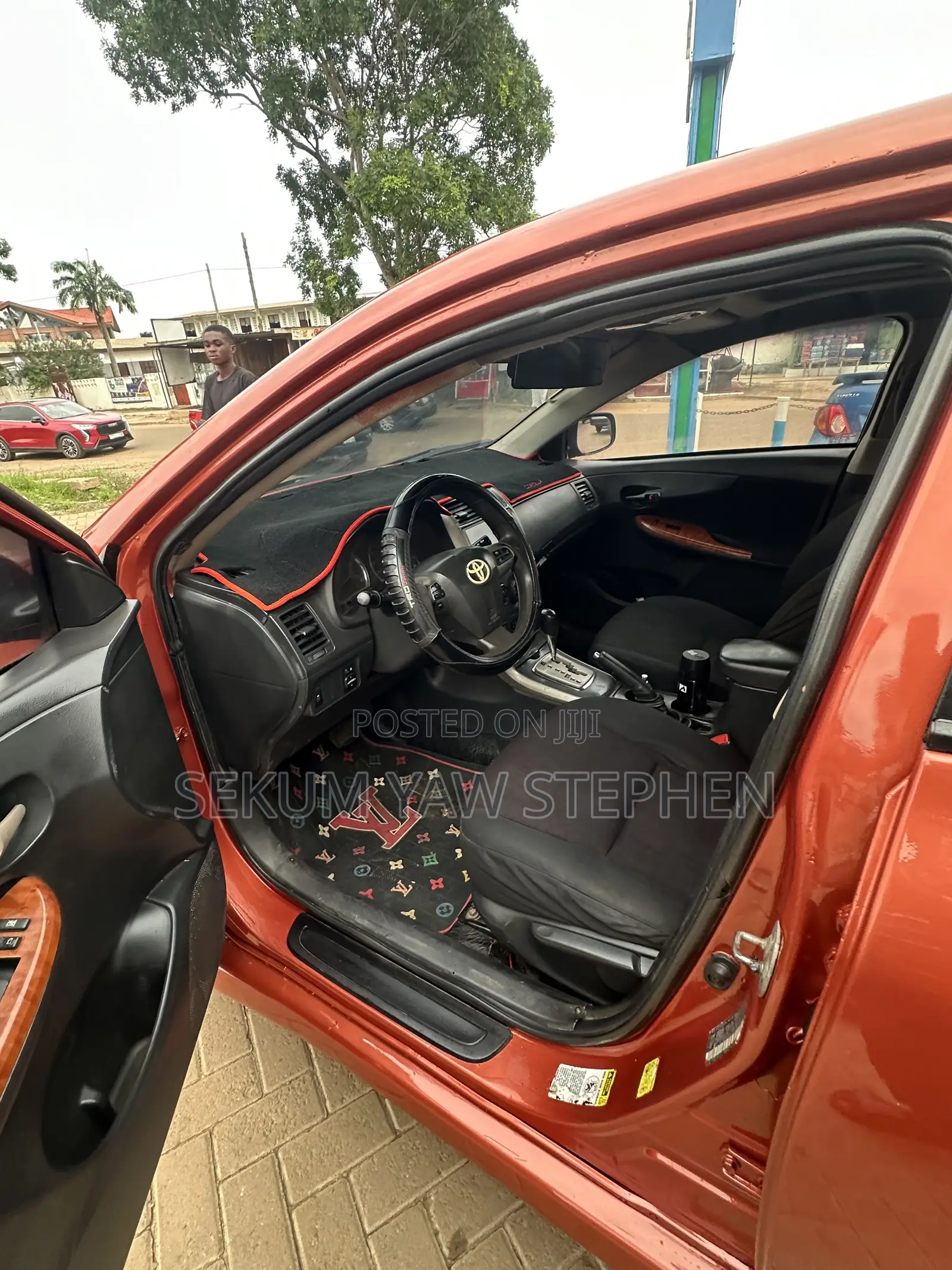 Toyota Corolla 2013 Orange