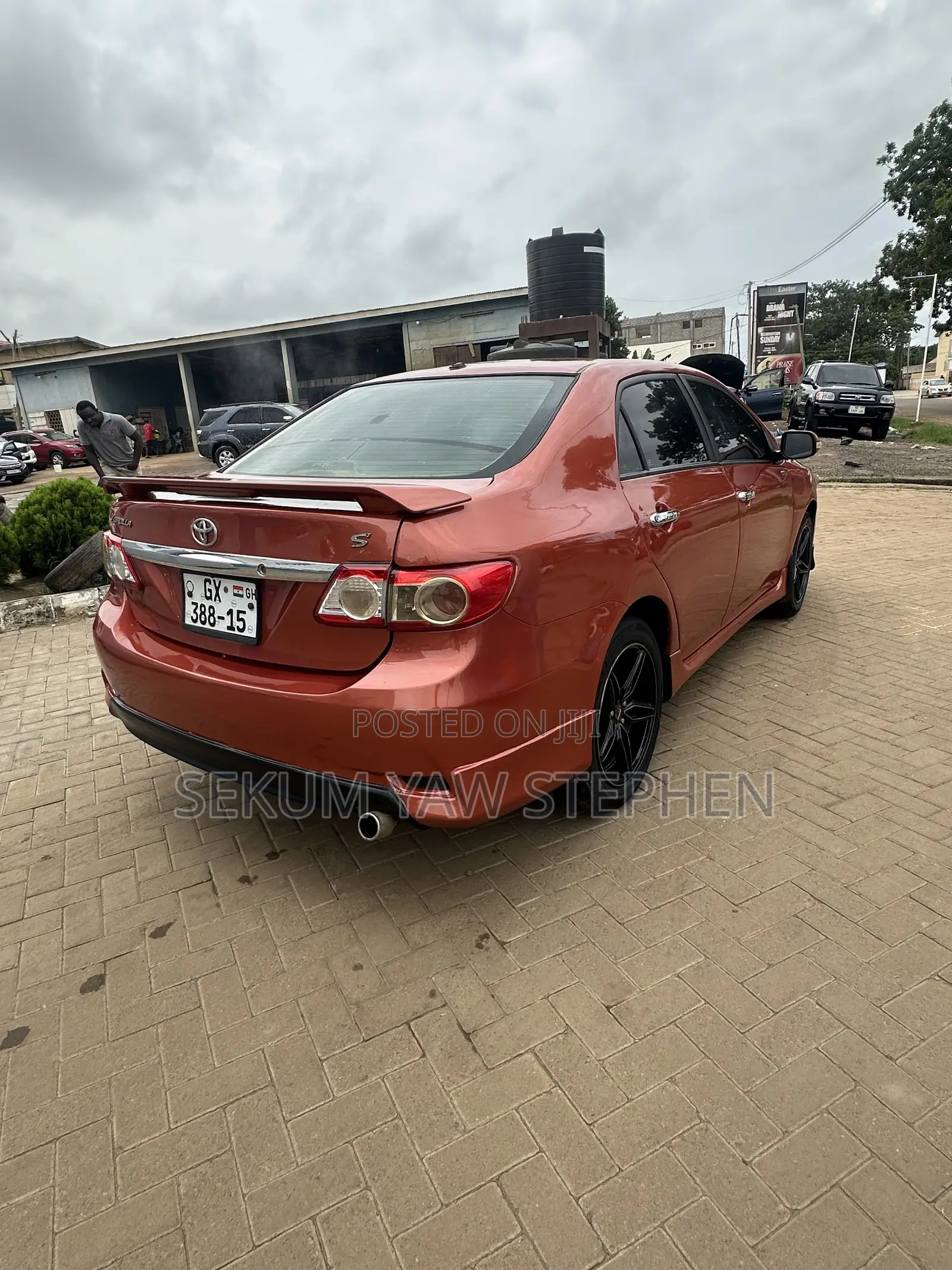Toyota Corolla 2013 Orange