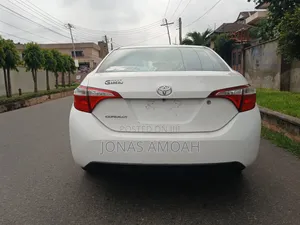 Toyota Corolla 2016 White