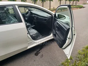 Toyota Corolla 2016 White