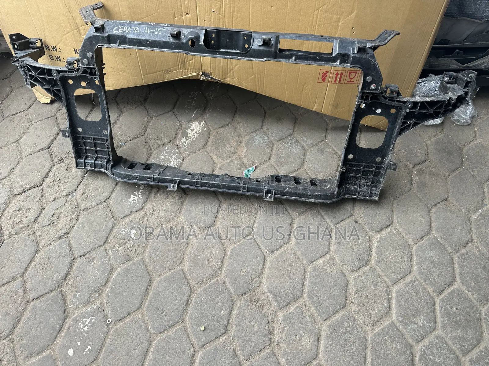 Kia Cerato / Forte 2013 2014 2015 Radiator Support