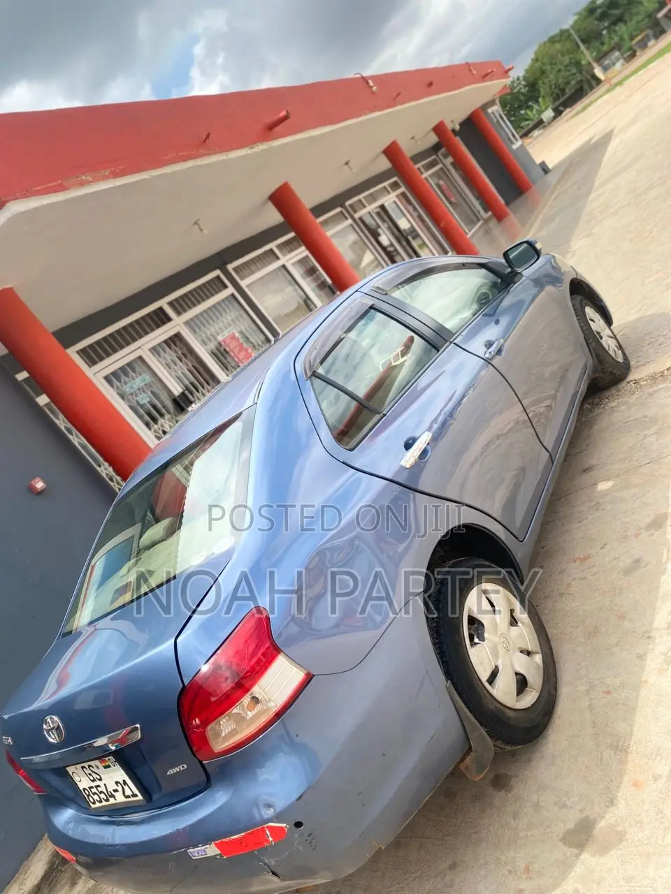 Toyota Belta 2010 Blue