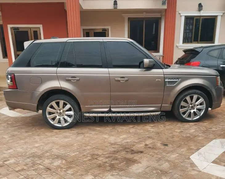 Land Rover Range Rover Sport 2010 Gold