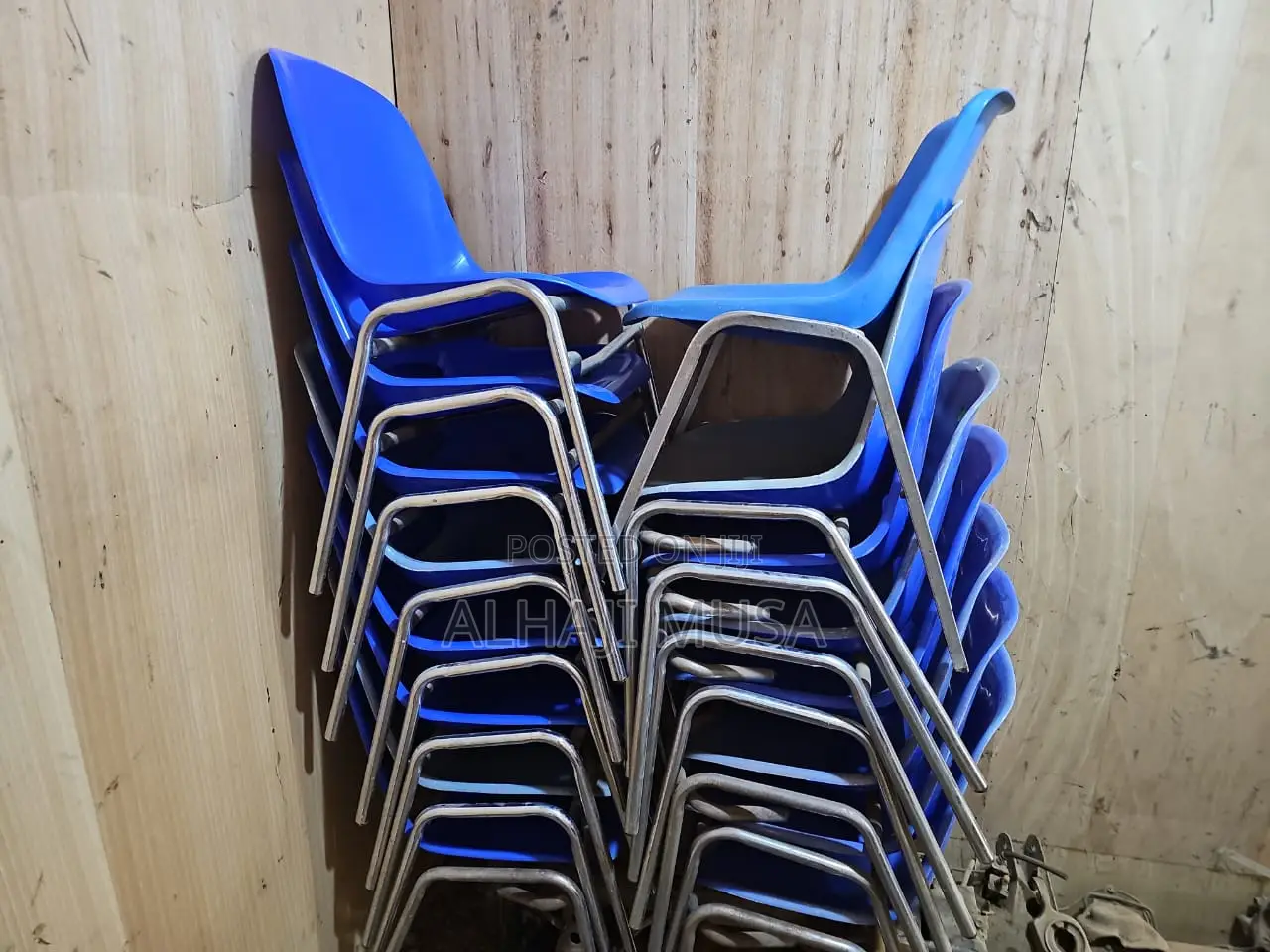 Shools Chairs for Sale