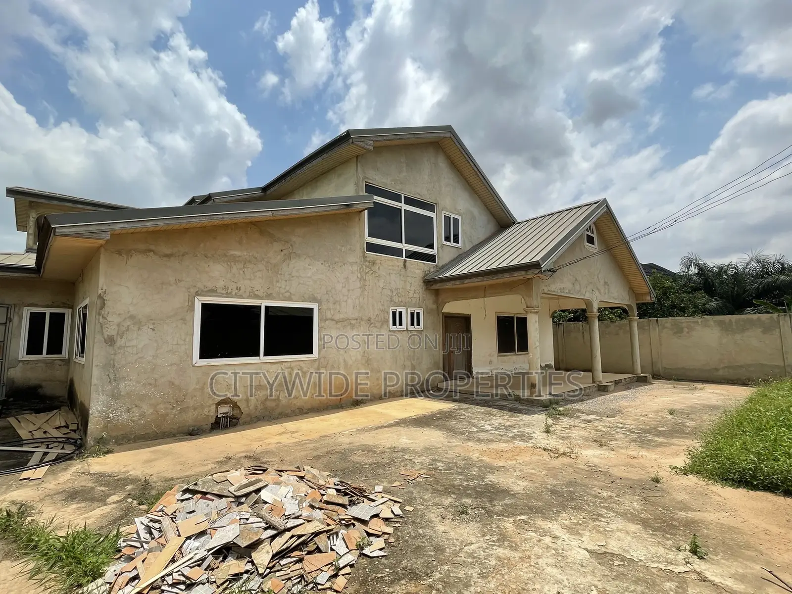 Furnished 5bdrm House in Ayi Mensah, Ga East Municipal for sale