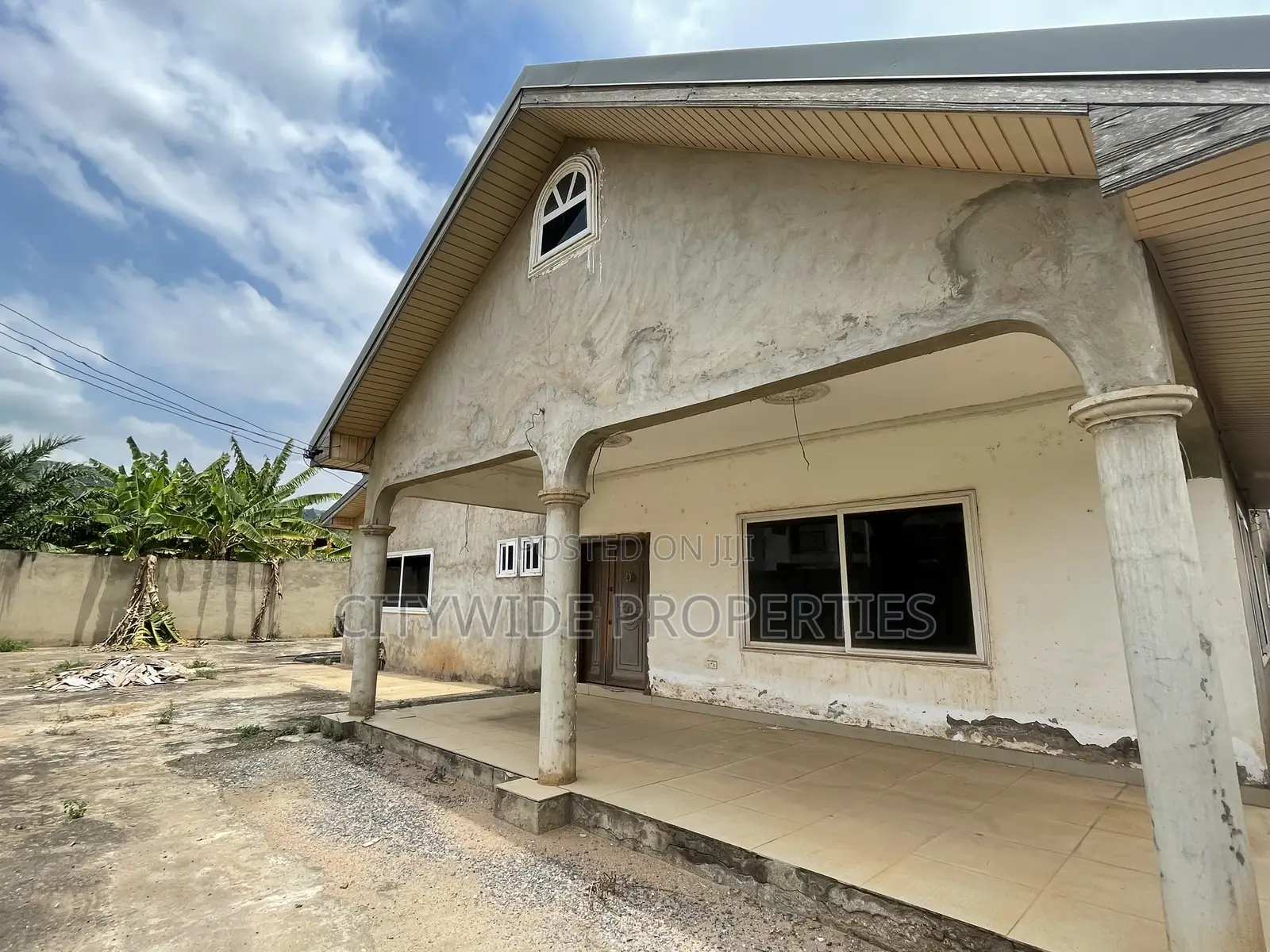 Furnished 5bdrm House in Ayi Mensah, Ga East Municipal for sale