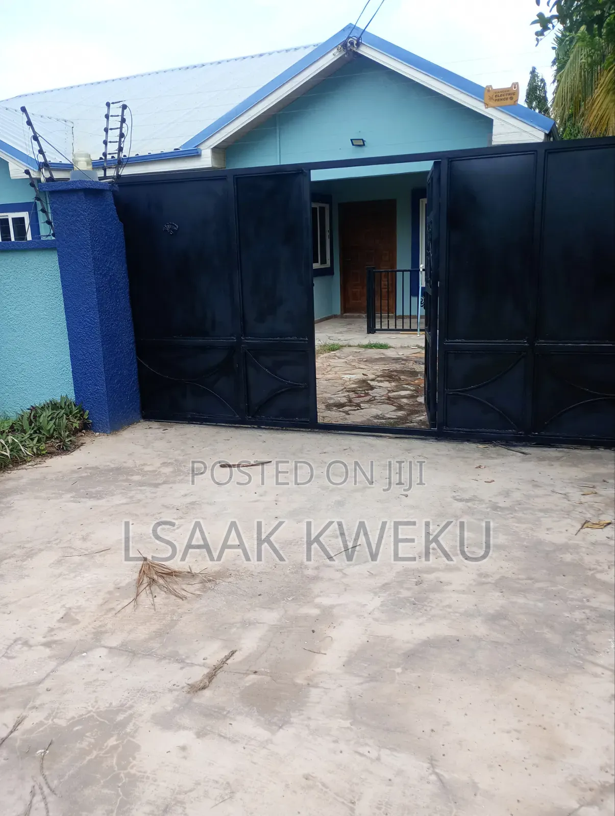 3bdrm House in Ashangman Estate, Pure Water for rent