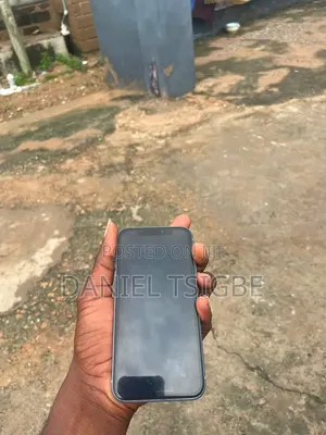 Apple iPhone XR 64 GB