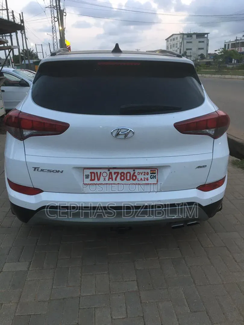 Hyundai Tucson Limited AWD 2018 White