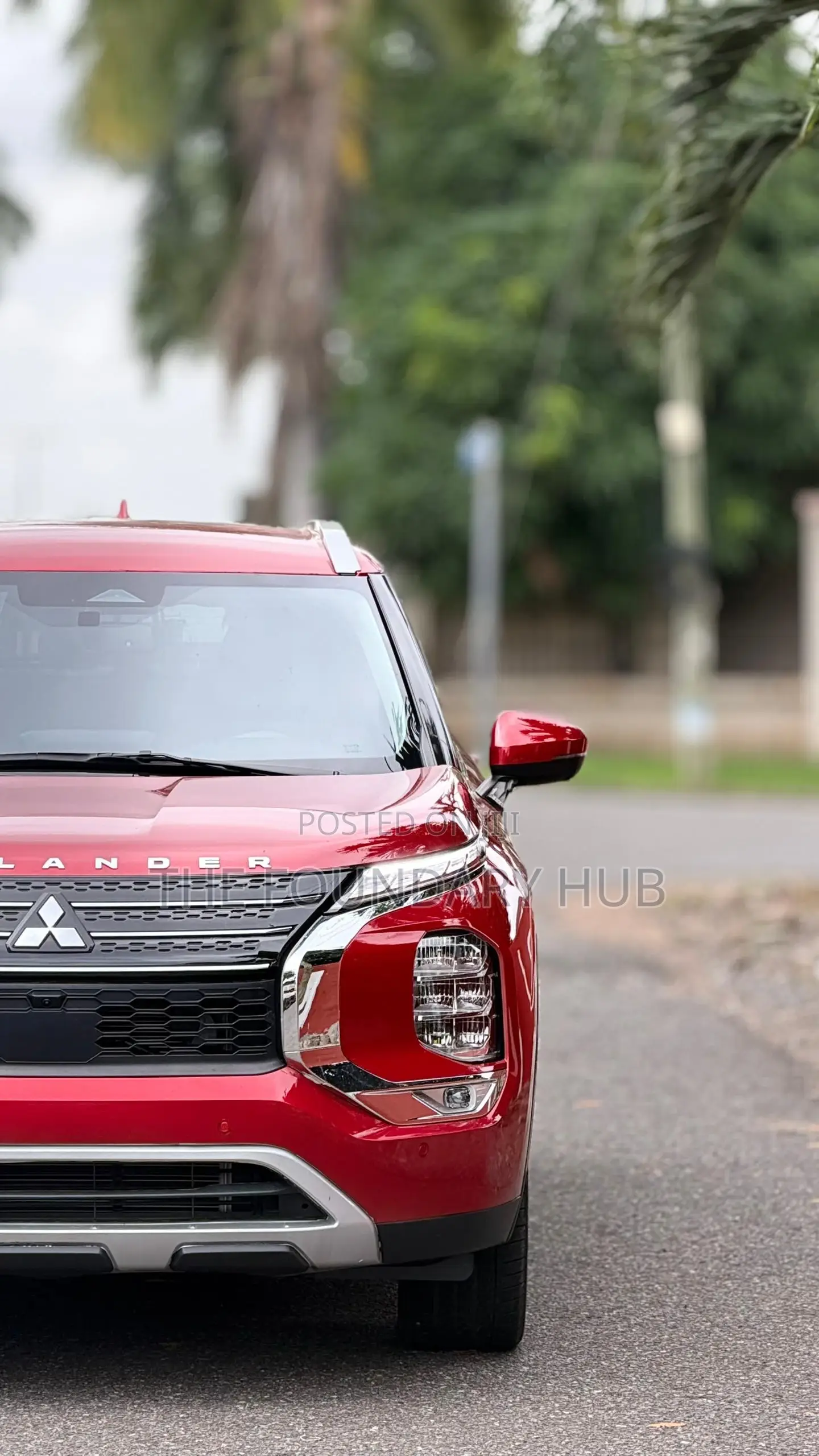 Mitsubishi Outlander SE Launch Edition 2022 Red