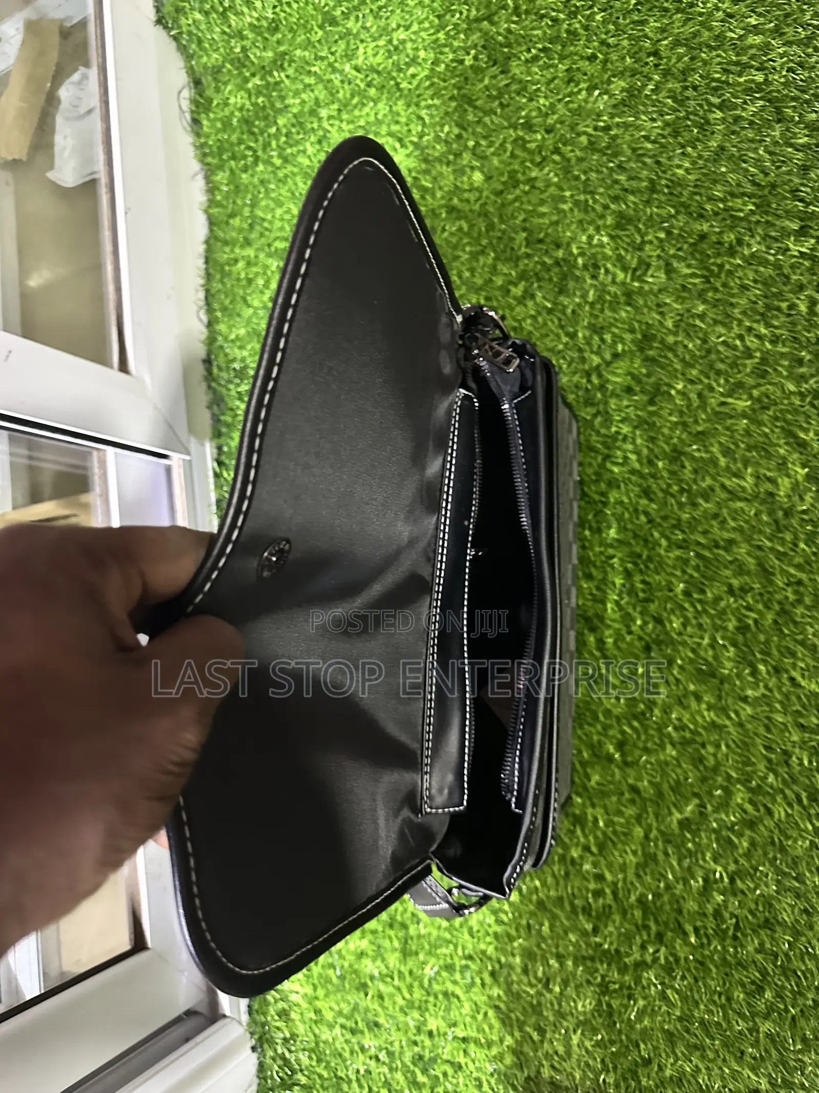 Quality and Classic Hand Bag