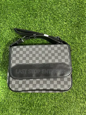 Quality and Classic Hand Bag