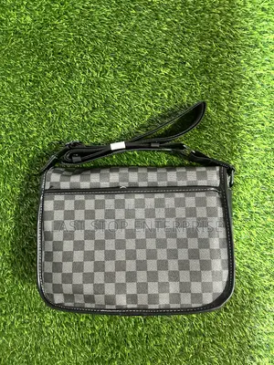 Quality and Classic Hand Bag