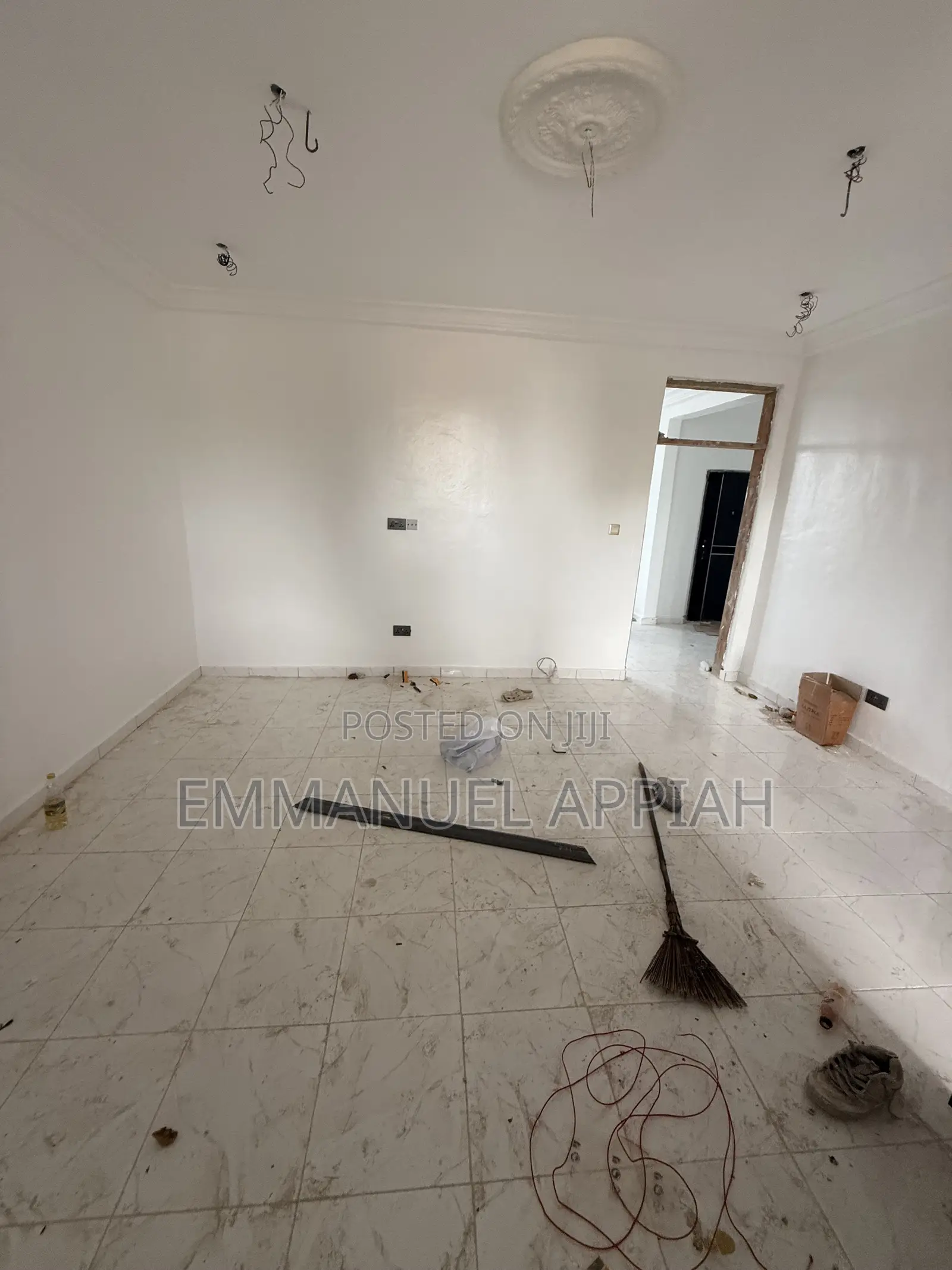 1bdrm Room & Parlour in Tesano for rent
