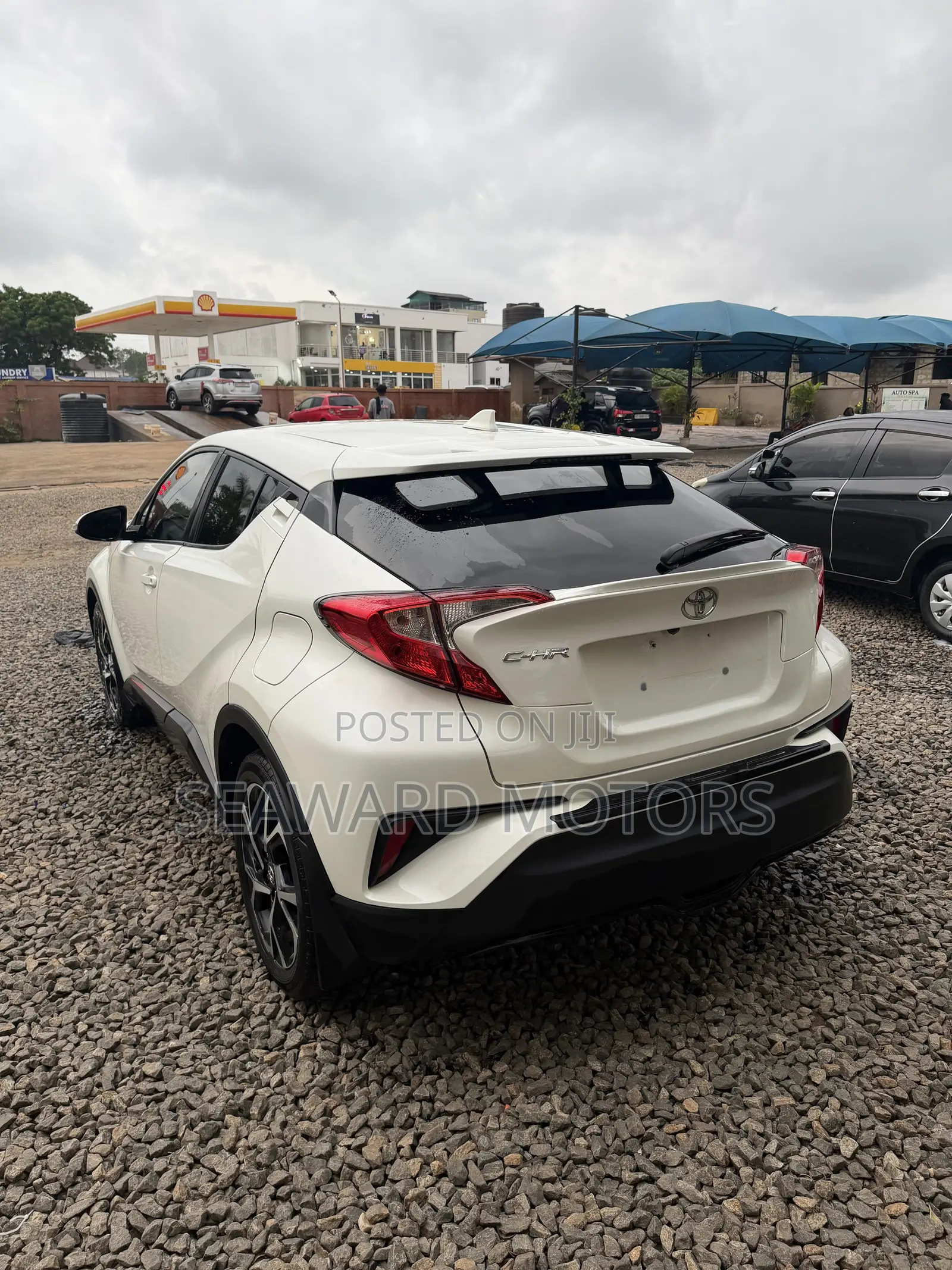 Toyota C-HR XLE Prermium FWD (2.0L 4cyl 2AM) 2018 White