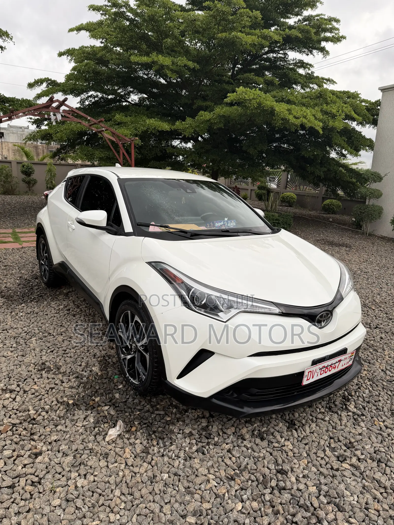 Toyota C-HR XLE Prermium FWD (2.0L 4cyl 2AM) 2018 White