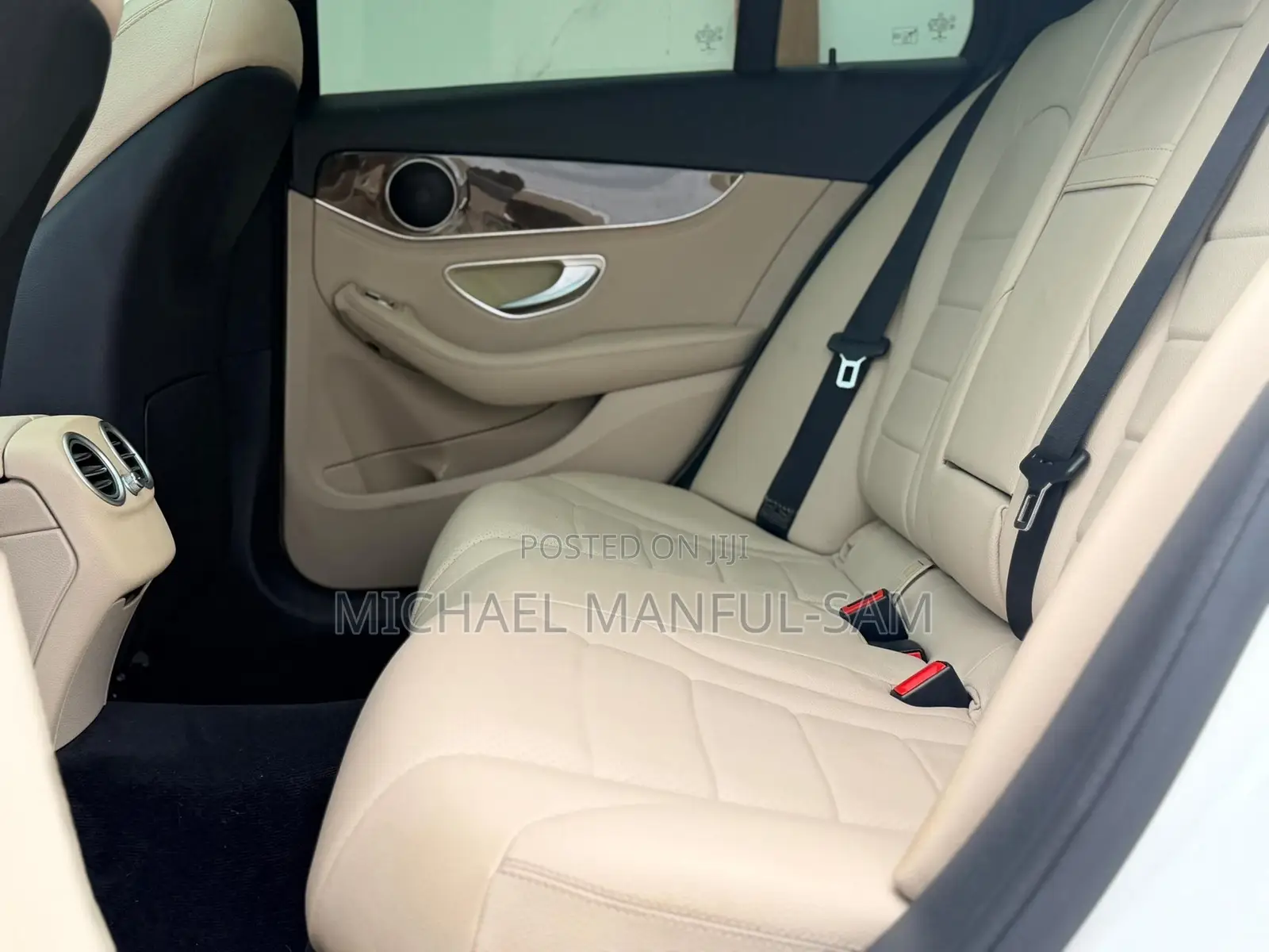 Mercedes-Benz C300 Sport 4Matic Sedan AWD (2.0L 4cyll 7A) 2016 White