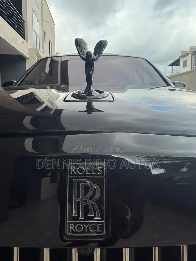 Rolls-Royce Cullinan Black Badge 2024 Matt Black