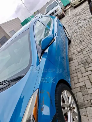 Hyundai Elantra Limited Sedan FWD (1.8L 4cyl 6A) 2016 Blue