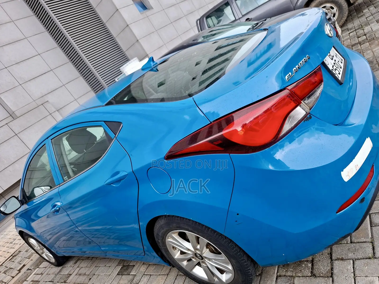 Hyundai Elantra Limited Sedan FWD (1.8L 4cyl 6A) 2016 Blue