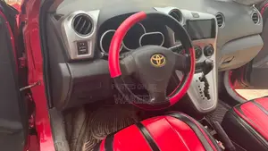 Toyota Matrix Hatchback FWD (1.8L 4cyl 5M) 2010 Red