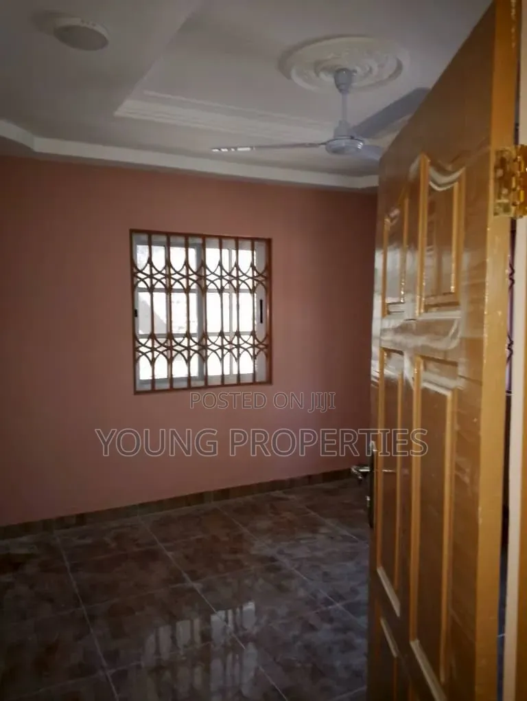 2bdrm House in Amasaman Asalahaja for rent
