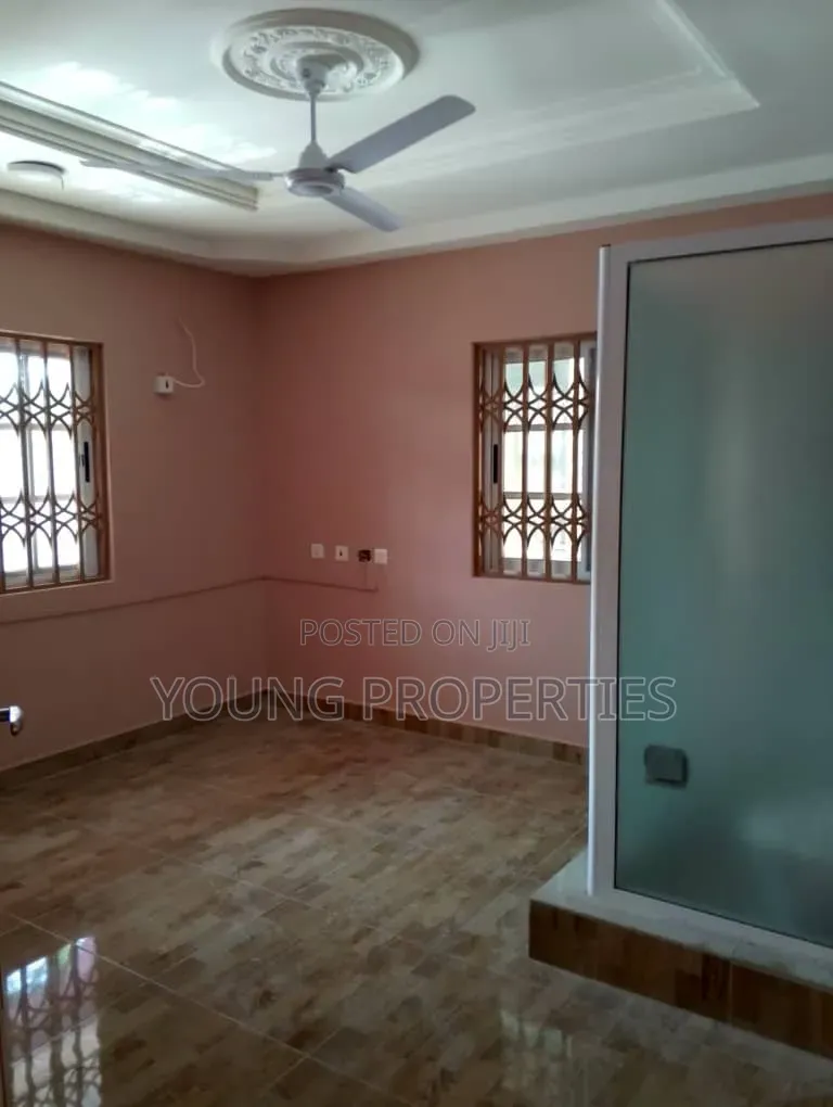 2bdrm House in Amasaman Asalahaja for rent
