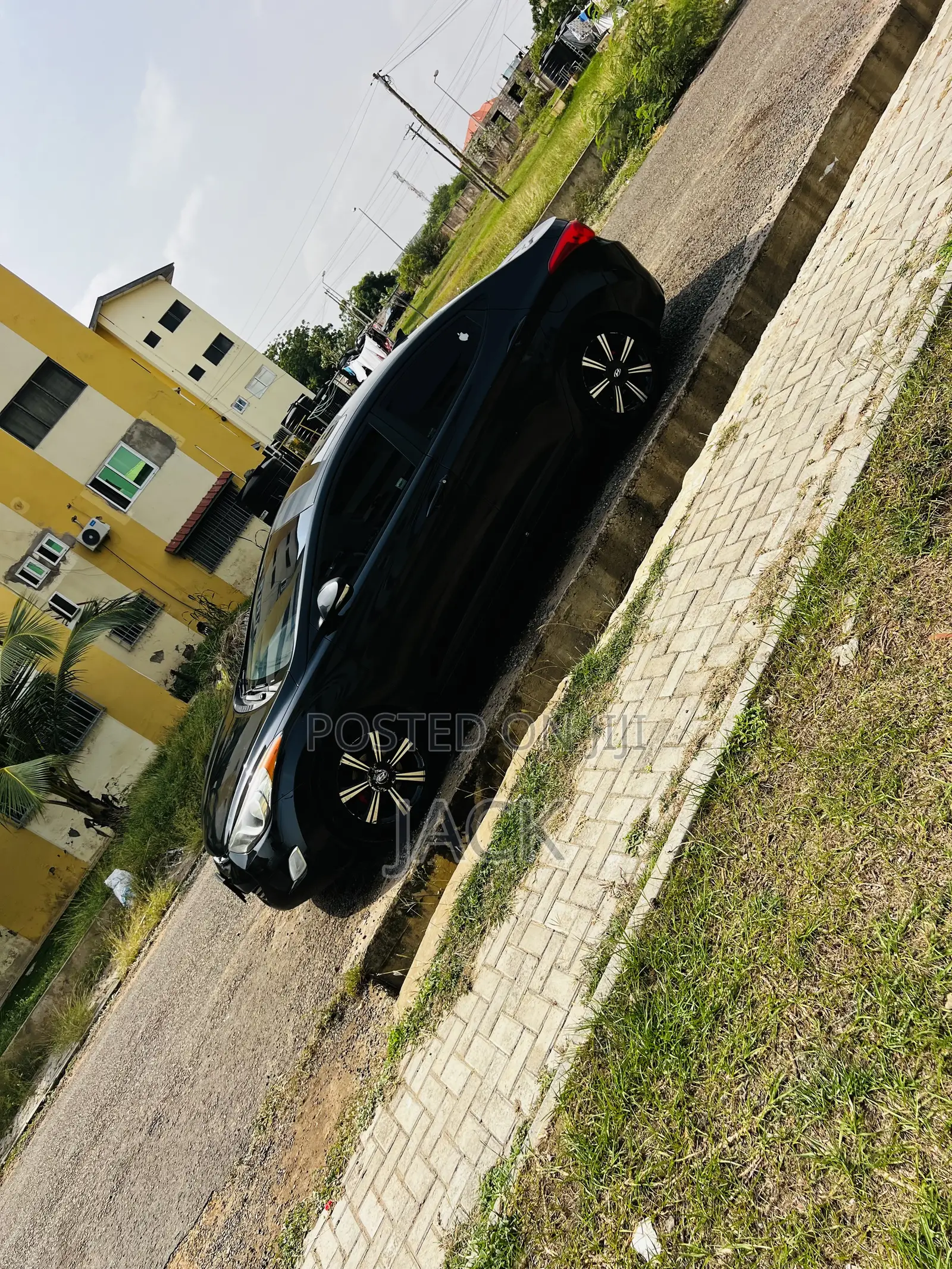 Hyundai Elantra Limited Sedan FWD (1.8L 4cyl 6A) 2013 Black