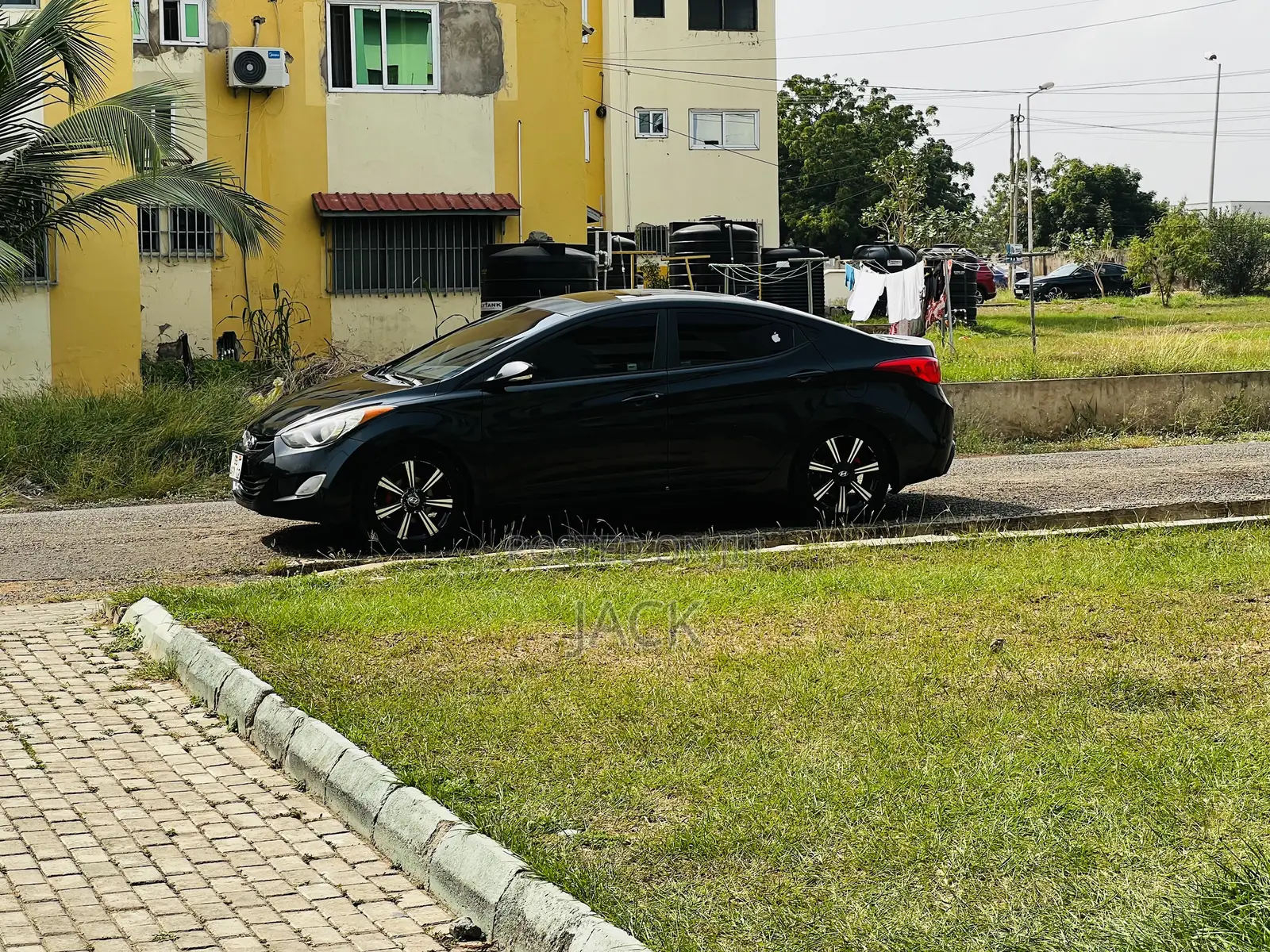 Hyundai Elantra Limited Sedan FWD (1.8L 4cyl 6A) 2013 Black