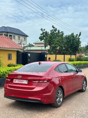 Hyundai Elantra 2017 Red