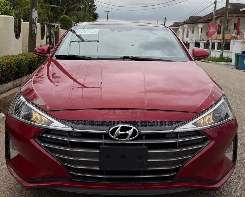 Hyundai Elantra 2017 Red