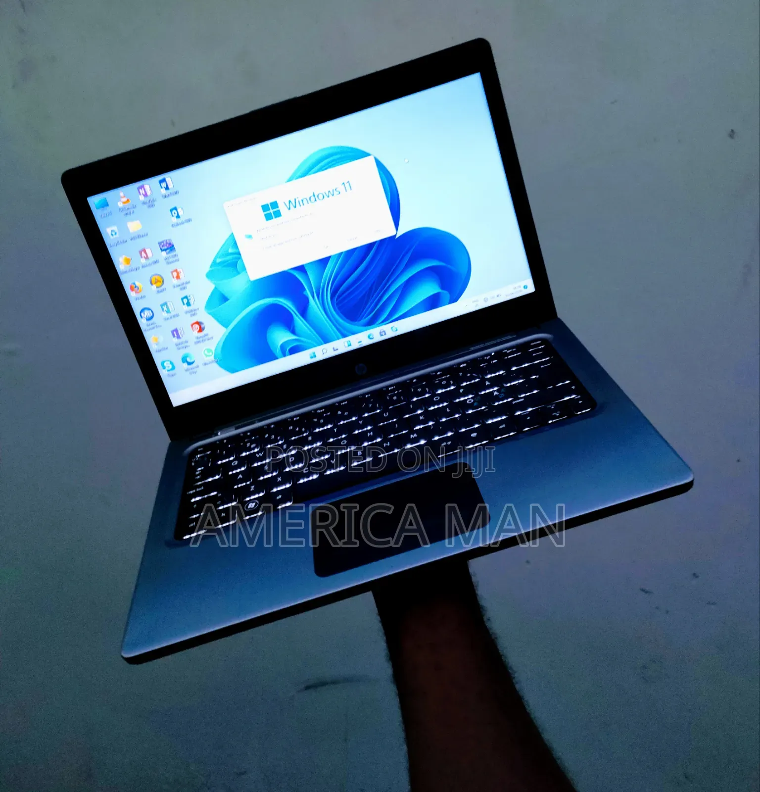 New Laptop HP Folio 13 8GB Intel Core i5 SSD 128GB