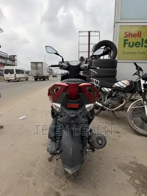 Piaggio Scooter 2020 Red