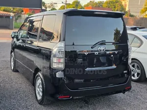 Toyota Voxy 2012 Matt Black
