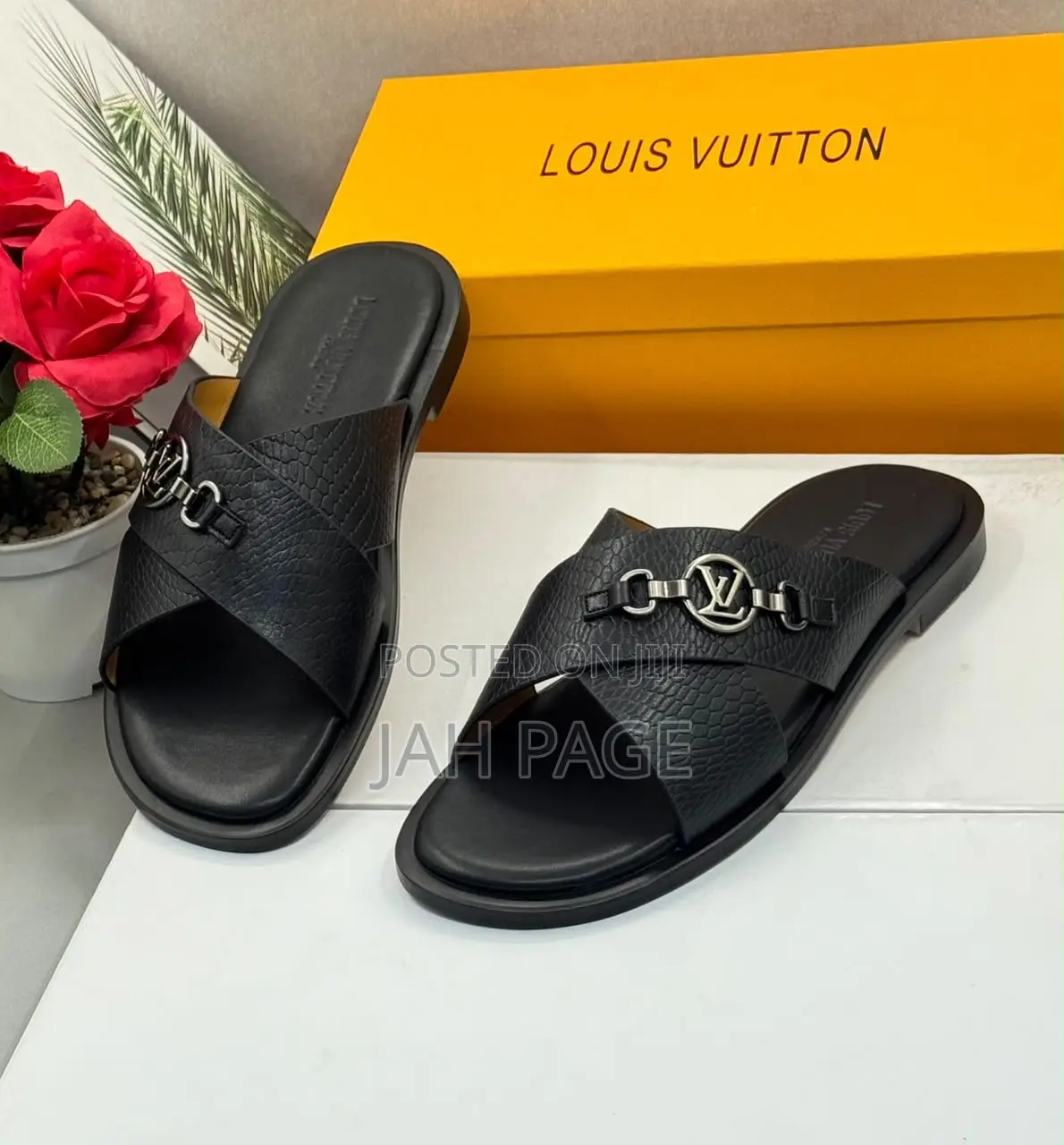 Louis Vuitton Slipers Black and Brown