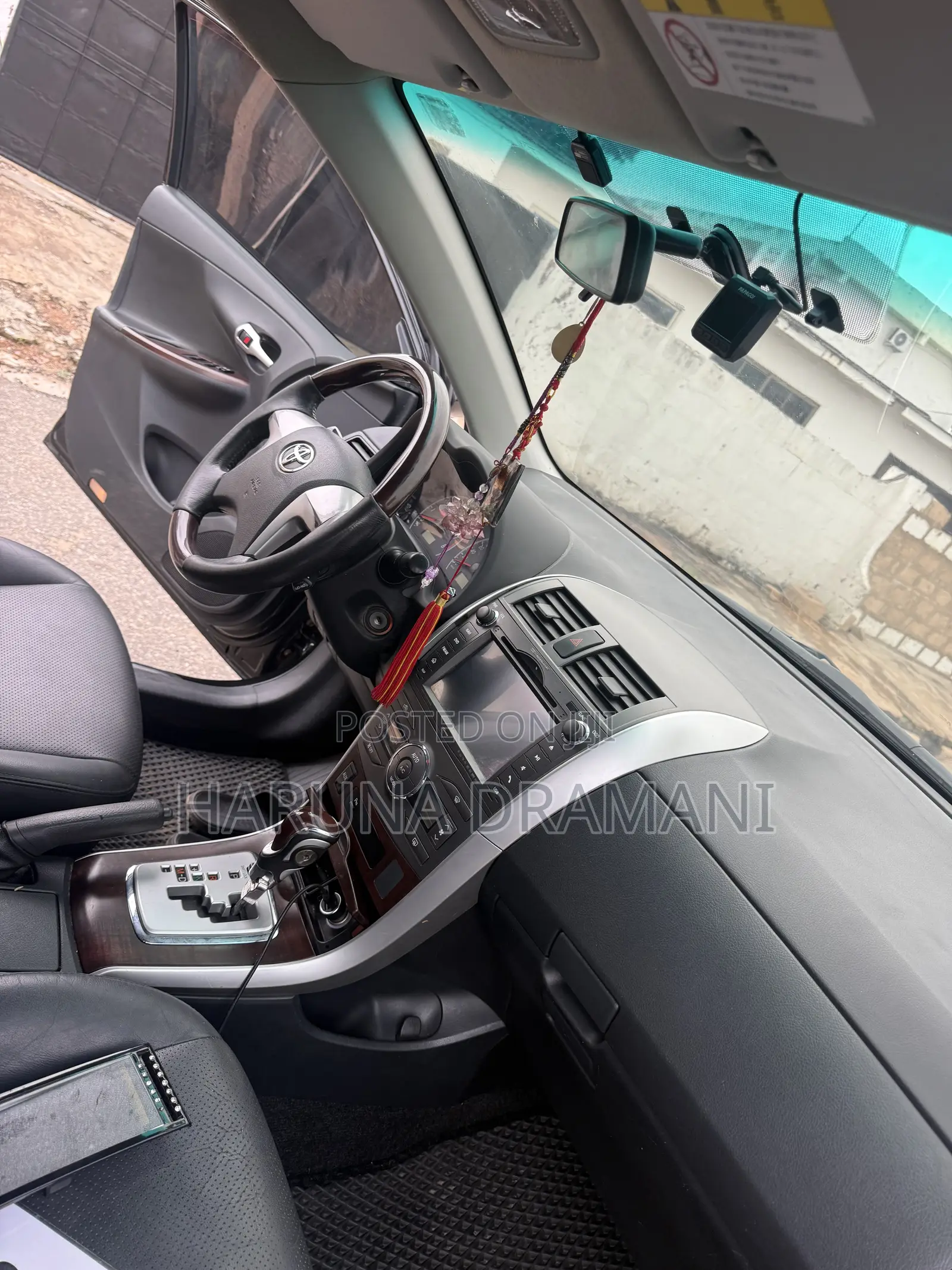 Toyota Corolla LE 4dr Sedan (1.8L 4cyl 4A) 2013 Black