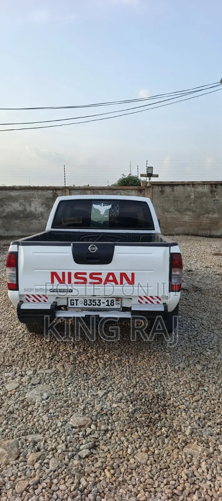 Nissan Hardbody 2018 White