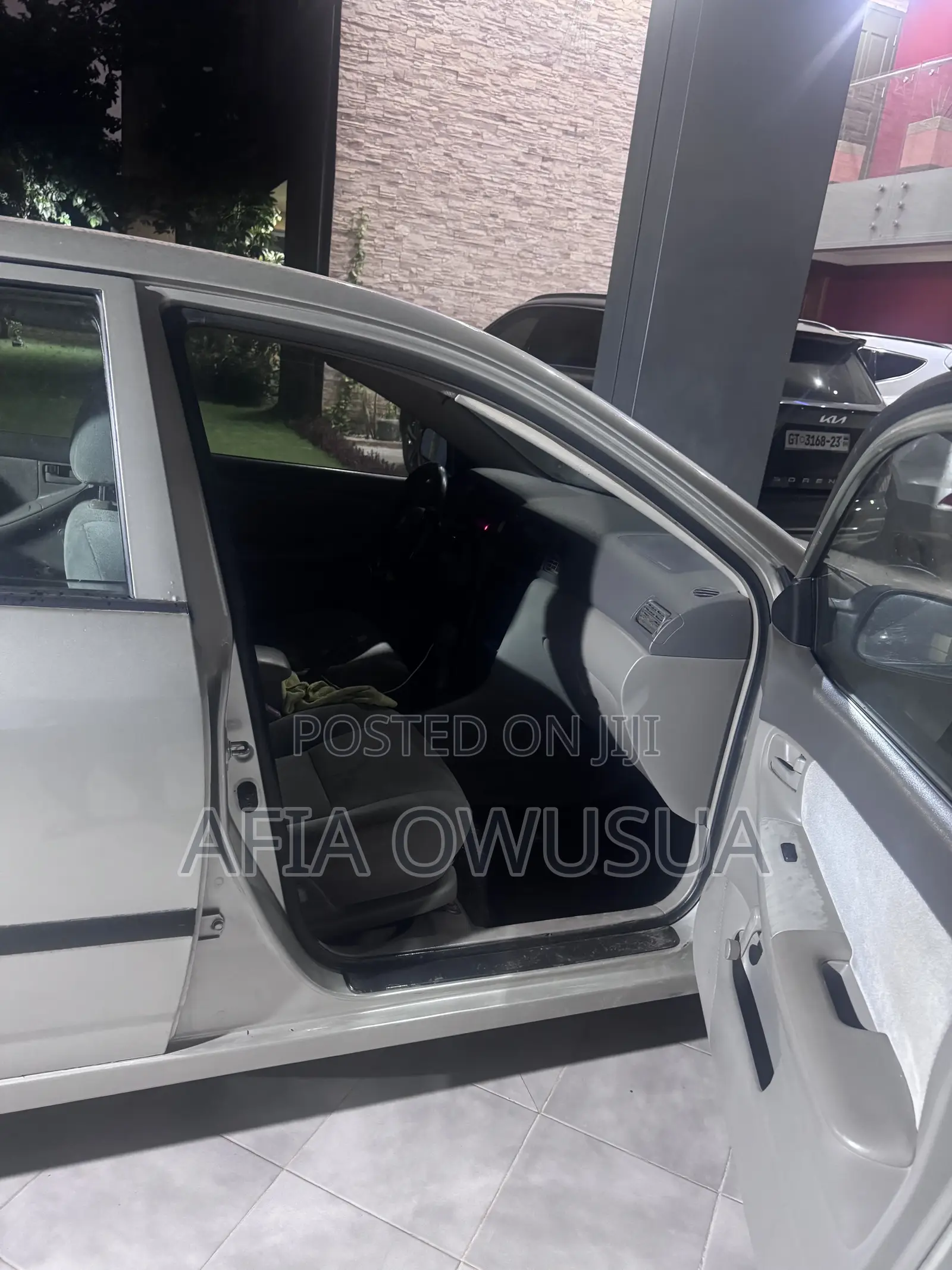 Toyota Corolla Sedan Automatic 2003 Silver