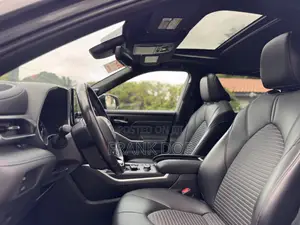Toyota Highlander XSE 2021 Gray