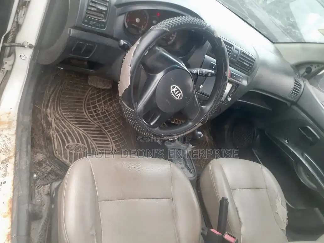 Kia Morning 2010 White