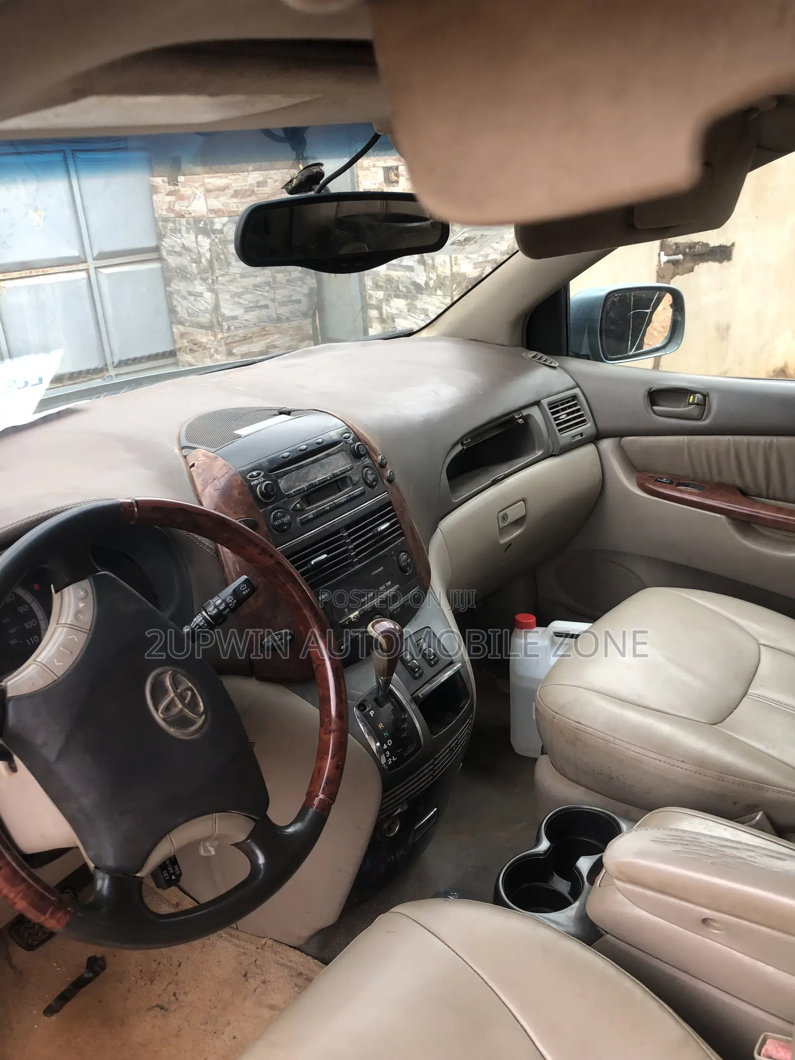Toyota Sienna 2010 Blue