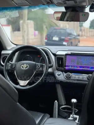 Toyota RAV4 XLE AWD (2.5L 4cyl 6A) 2017 Black