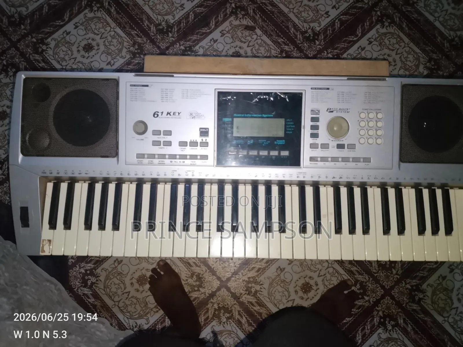 Piano Keyboard Lp-6210c