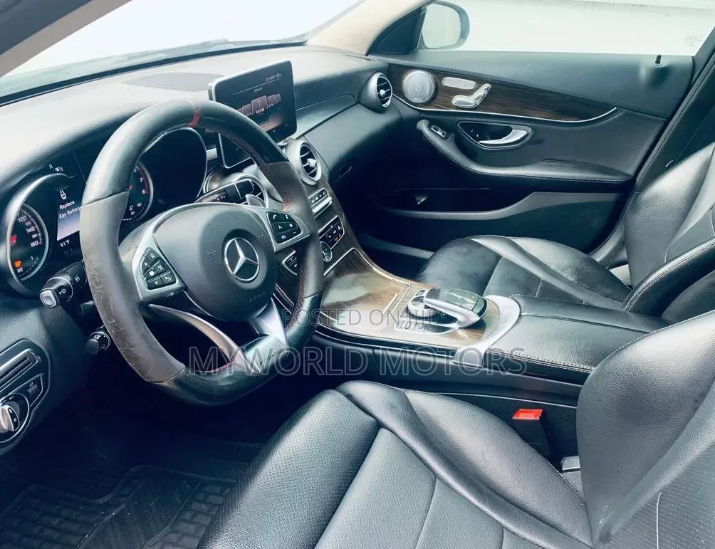 Mercedes-Benz C300 2015 Silver
