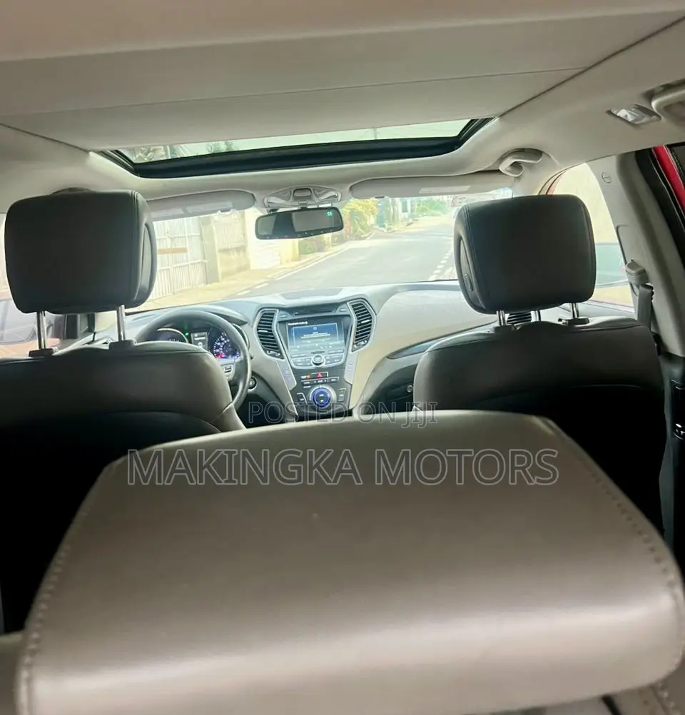 Hyundai Santa Fe Limited 4dr SUV w/Saddle Interior (3.3L 6cyl 6A) 2014