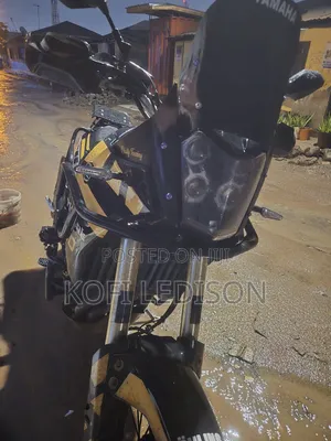 Yamaha 2021 Black