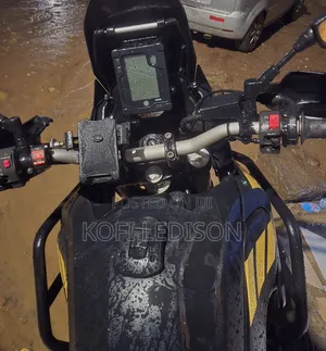 Yamaha 2021 Black