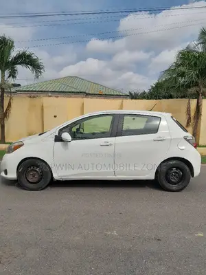 Toyota Yaris 2013 White