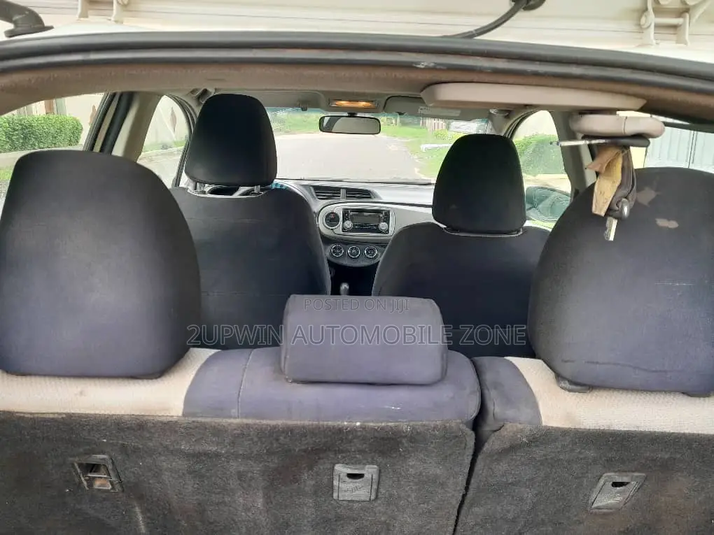 Toyota Yaris 2013 White